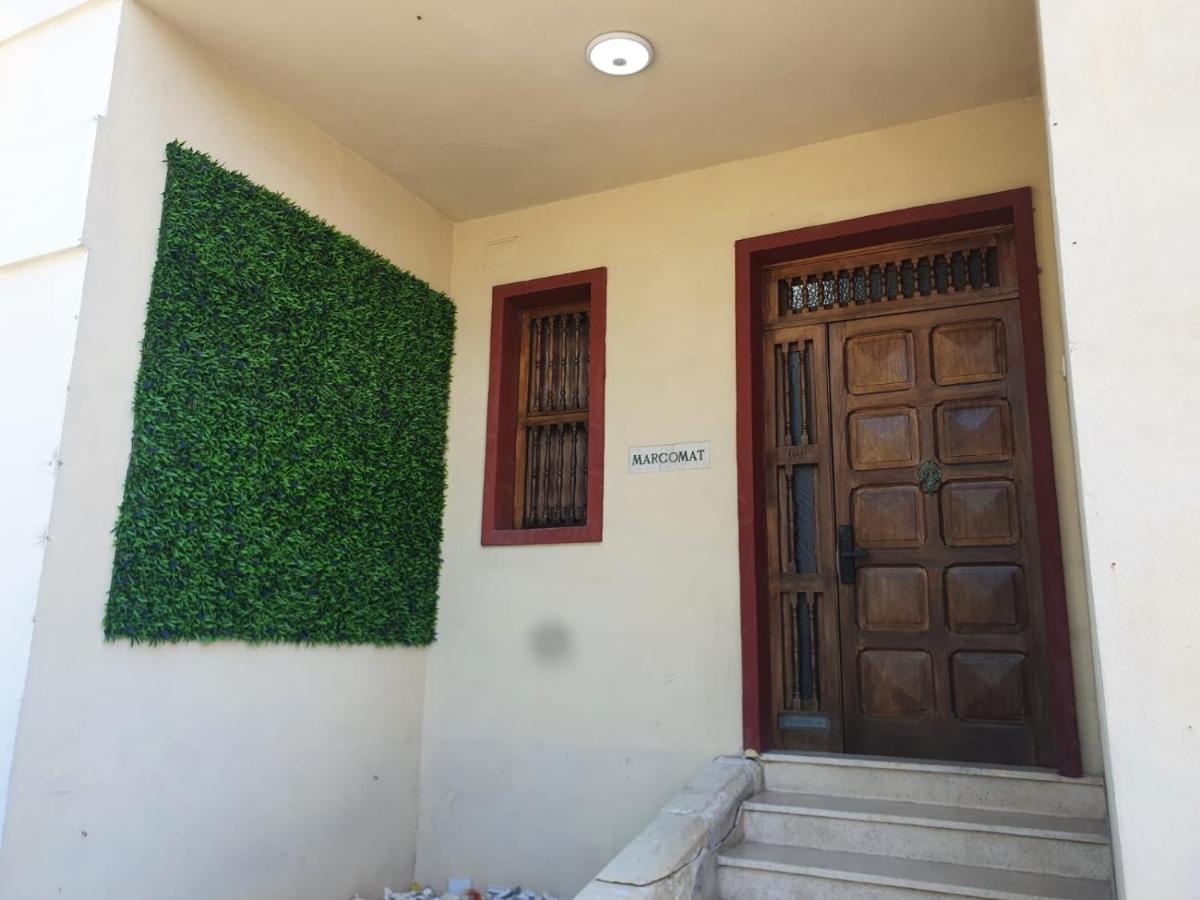 Ommi Hostel Saint Julian's Εξωτερικό φωτογραφία