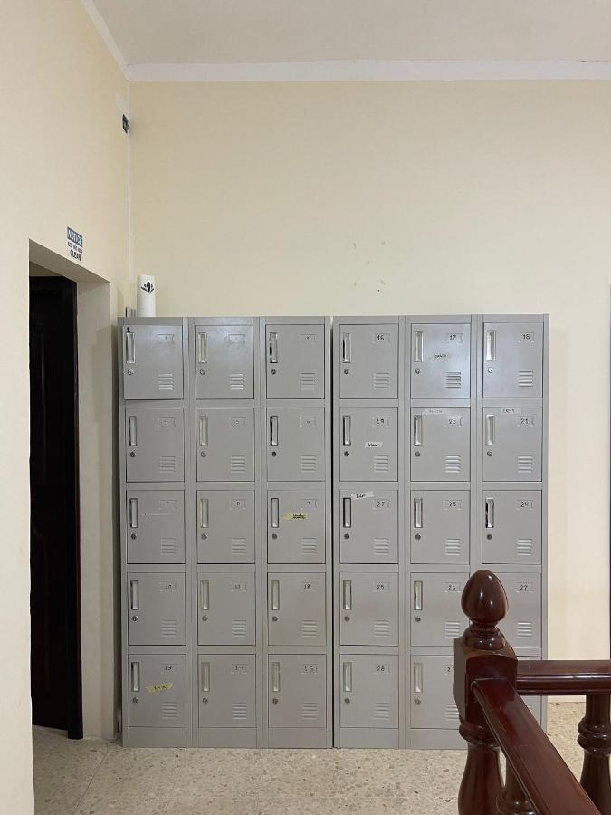 Ommi Hostel Saint Julian's Εξωτερικό φωτογραφία