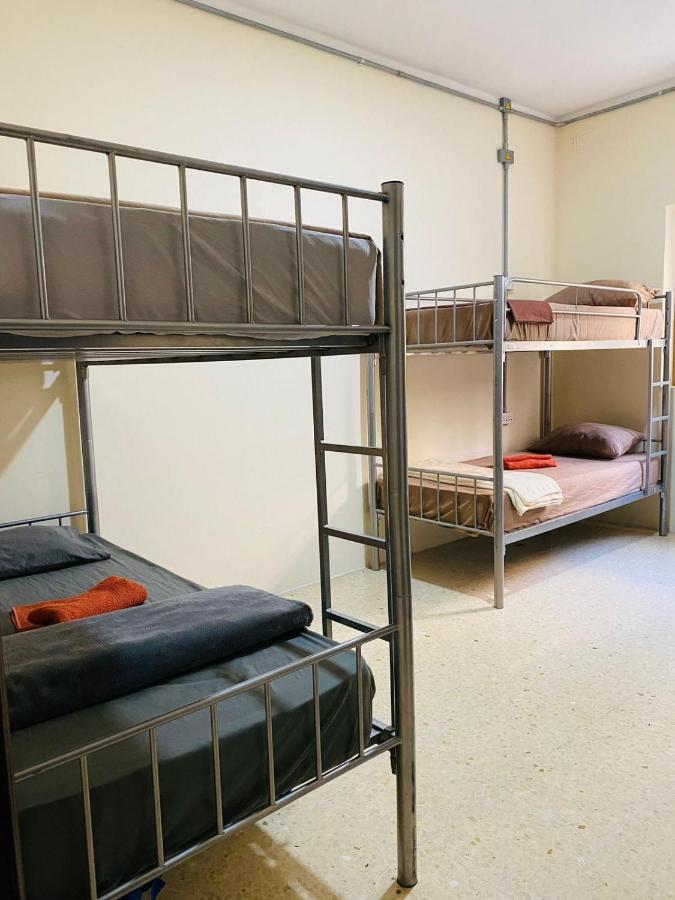 Ommi Hostel Saint Julian's Εξωτερικό φωτογραφία