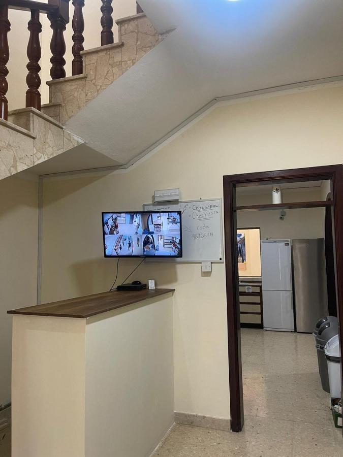 Ommi Hostel Saint Julian's Εξωτερικό φωτογραφία